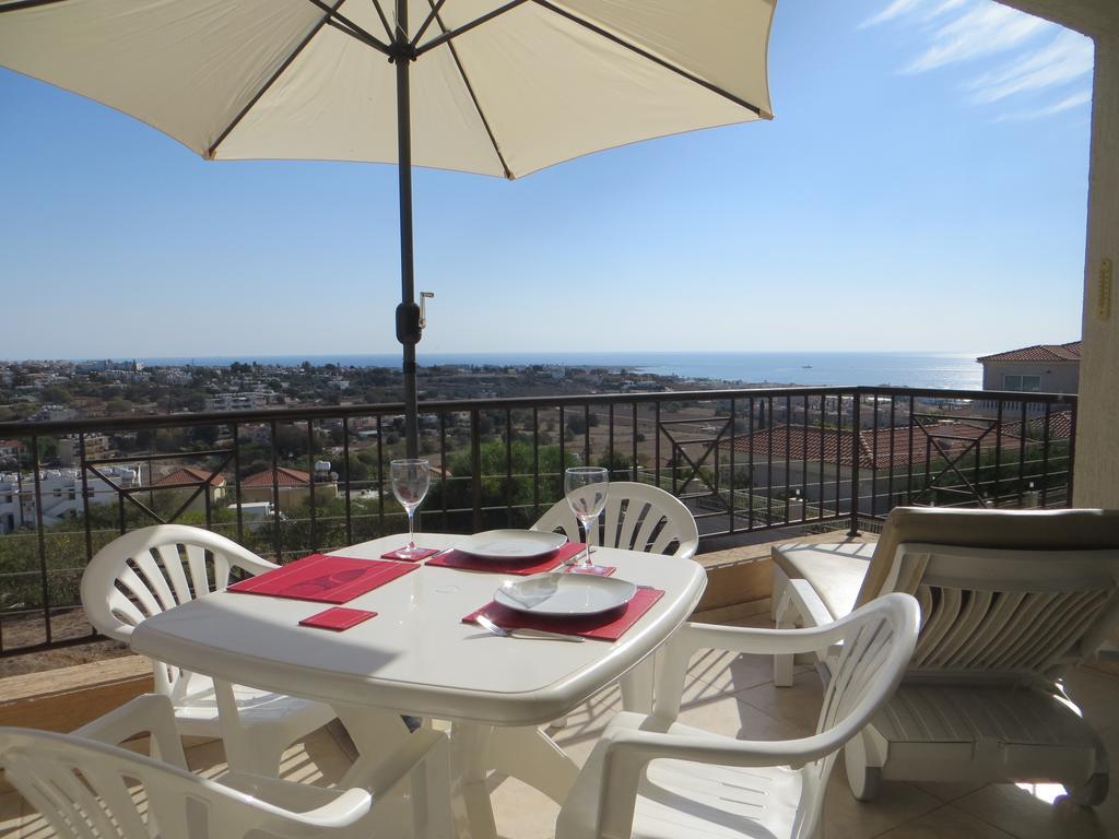 Melania Apartment Paphos Eksteriør billede