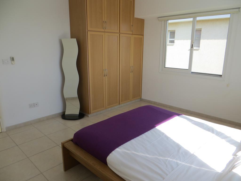 Melania Apartment Paphos Eksteriør billede