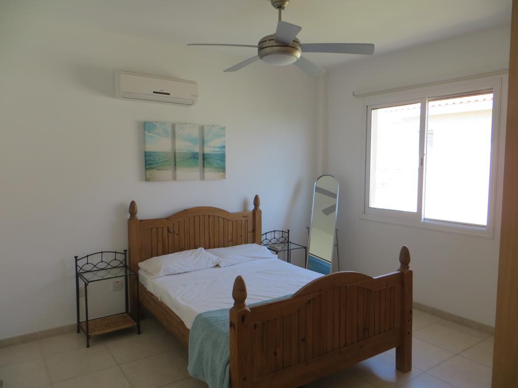 Melania Apartment Paphos Eksteriør billede