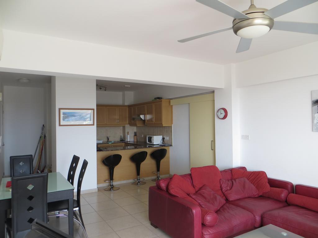 Melania Apartment Paphos Eksteriør billede