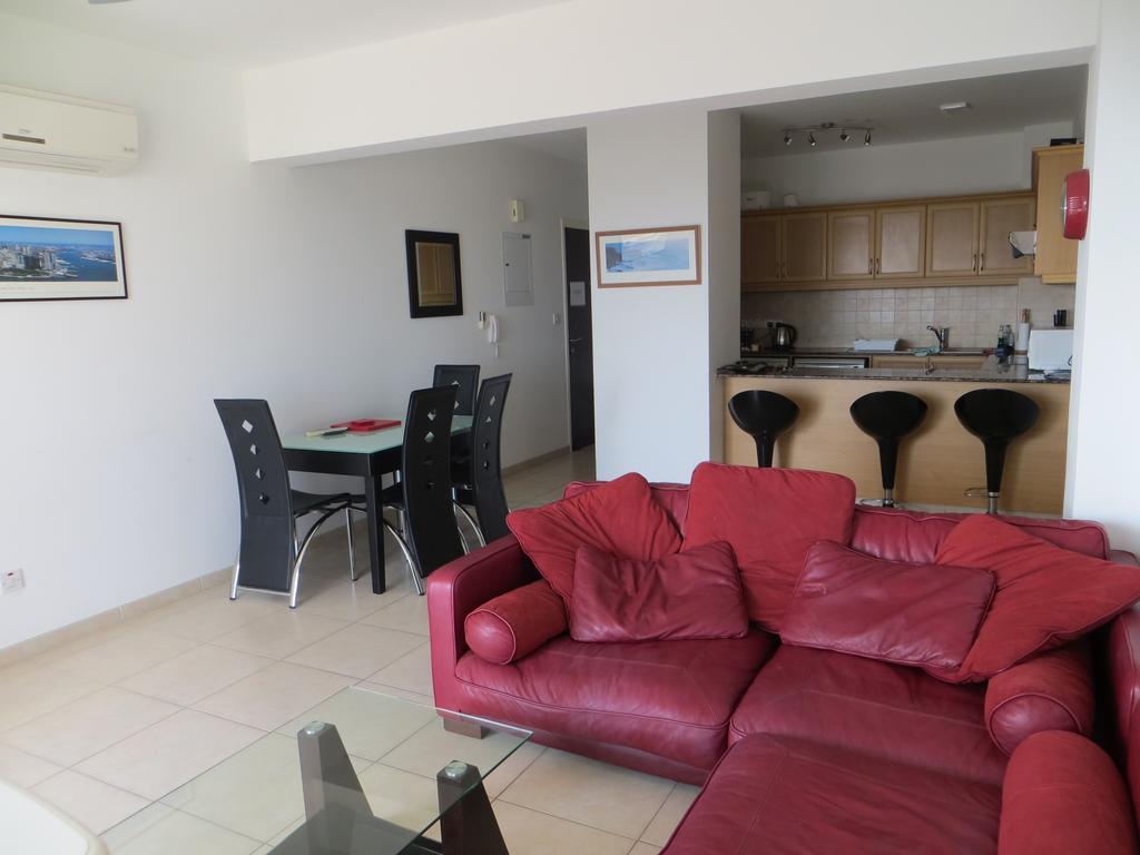 Melania Apartment Paphos Eksteriør billede